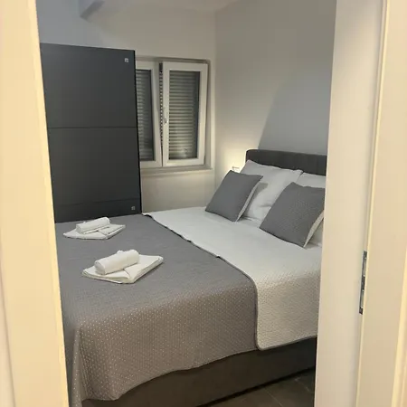 Apartment Tini 4 Pula